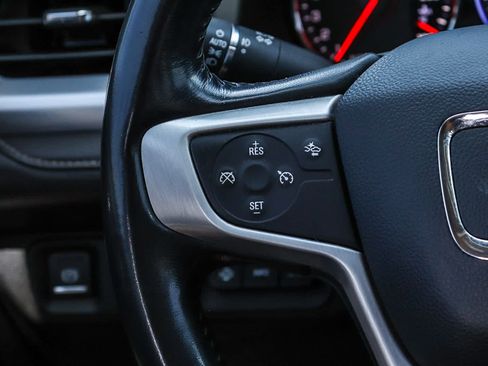 Used 2020 GMC Acadia SLT w/ Driver Alert Package II FWD image 20