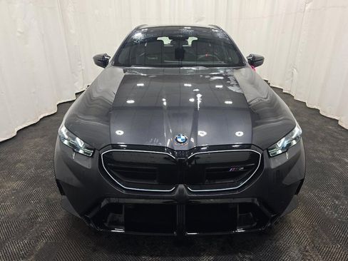 Used 2025 BMW M5 Touring image 2