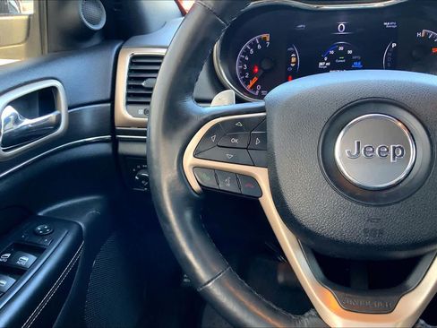Used 2015 Jeep Grand Cherokee Limited w/ Luxury Group II AWD/4WD image 24