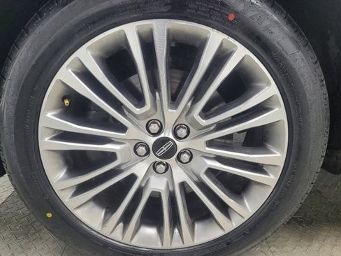 Used 2017 Lincoln MKX Reserve w/ Lincoln MKX Climate Package image 31