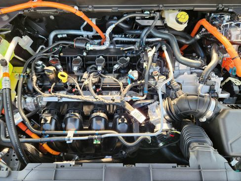 New 2025 Ford Maverick XLT image 24