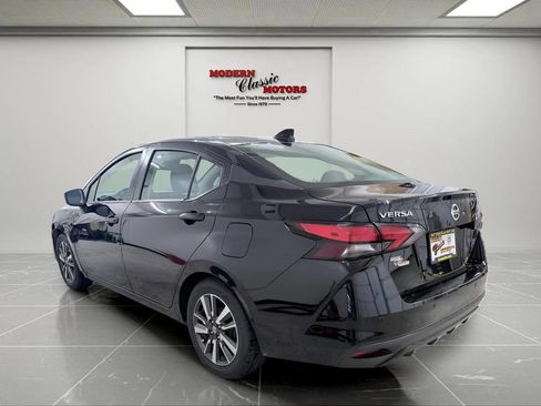 Used 2021 Nissan Versa SV FWD image 5