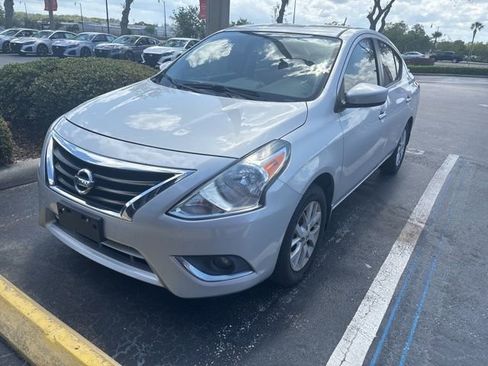 Used 2019 Nissan Versa SV w/ SV Special Edition Package image 2