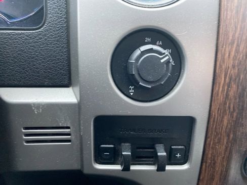 Used 2013 Ford F150 Lariat w/ Luxury Equipment Group image 18