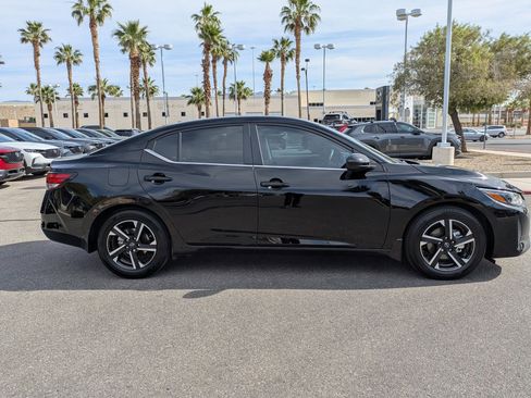 Used 2025 Nissan Sentra SV FWD image 6