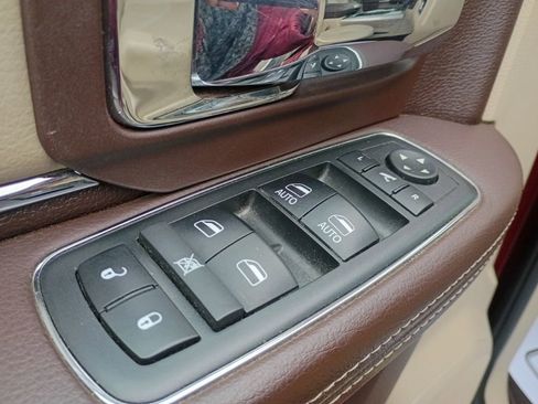 Used 2018 RAM 2500 Laramie image 17