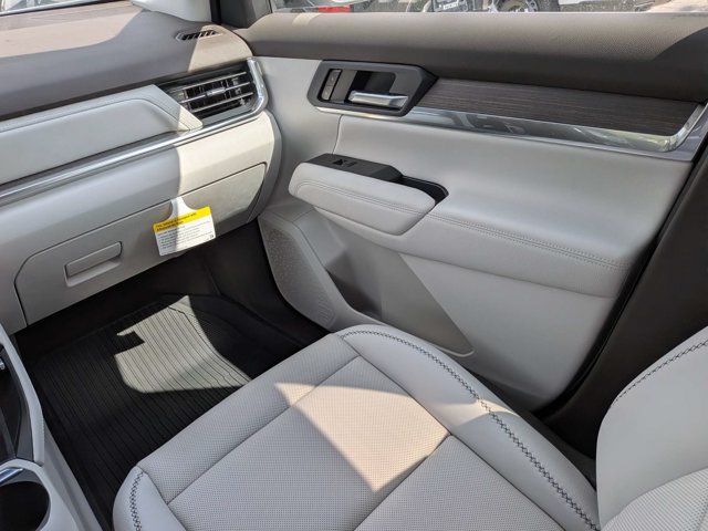 New 2027 GMC Terrain Denali w/ LPO, Floor Liner Package AWD/4WD image 15