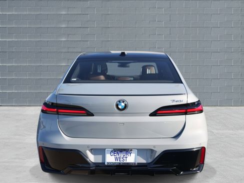 New 2026 BMW 740i w/ Executive Package image 4
