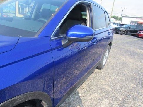 Used 2023 Honda CR-V LX image 6