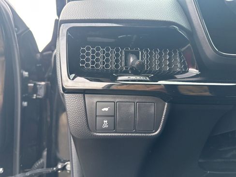 Used 2025 Honda CR-V EX-L image 12