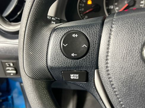 Used 2016 Toyota RAV4 LE FWD image 19