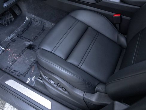 Certified 2026 Porsche Cayenne Coupe AWD/4WD image 26