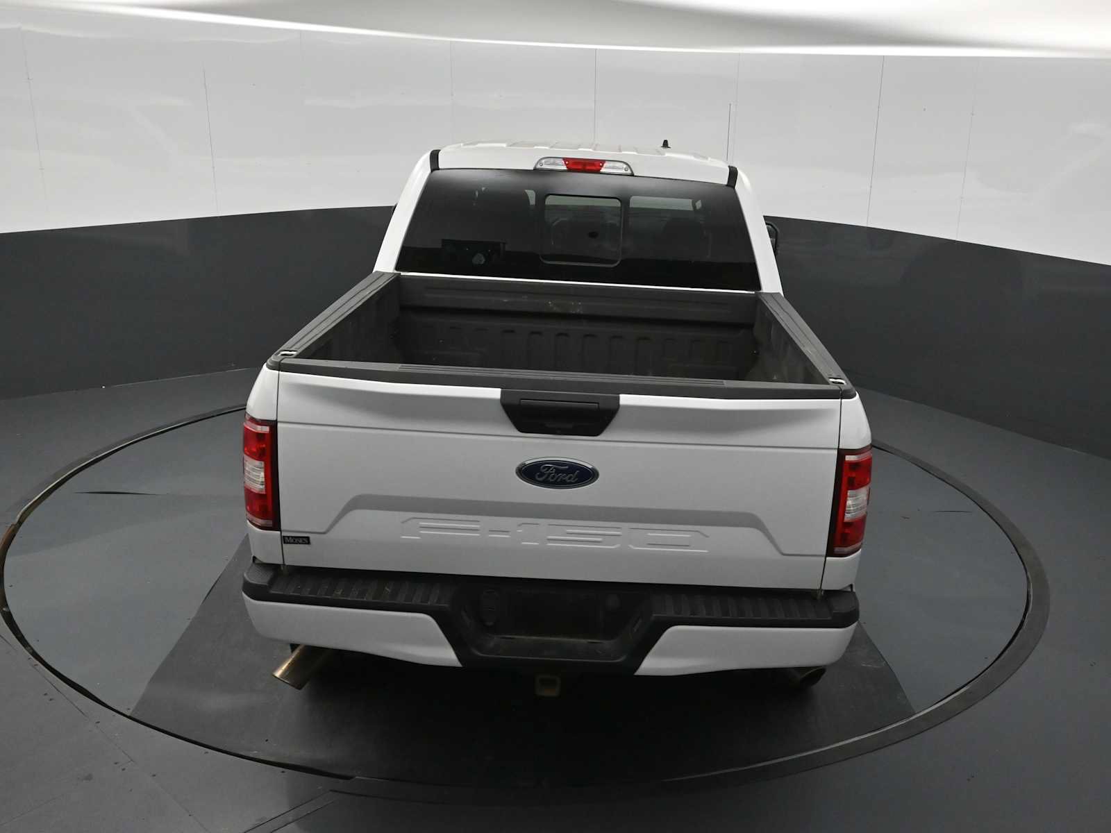Certified 2019 Ford F150 XLT w/ Equipment Group 302A Luxury AWD/4WD image 15