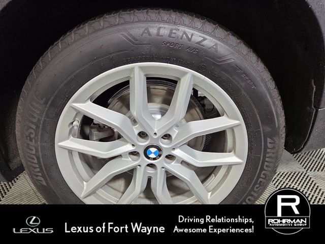Used 2023 BMW X5 xDrive40i w/ Premium Package AWD/4WD image 12
