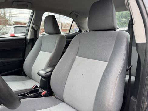 Used 2017 Toyota Corolla LE image 12