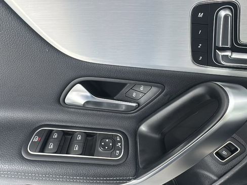 Used 2025 Mercedes-Benz CLA 250 CLA 250 image 18