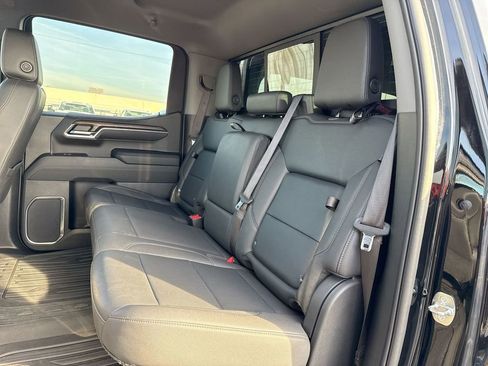 Used 2023 GMC Sierra 1500 SLT w/ SLT Premium Plus Package image 23