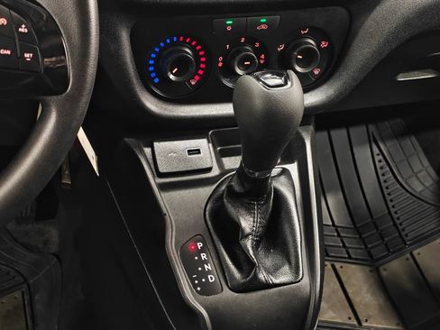 Used 2022 RAM ProMaster City Tradesman FWD image 8