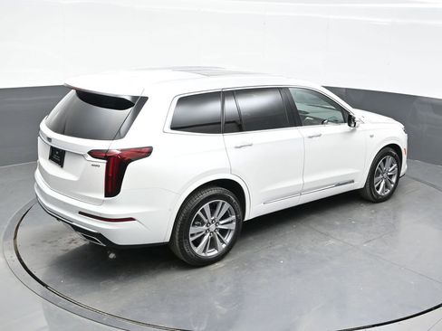 Certified 2025 Cadillac XT6 Premium Luxury w/ Platinum Package AWD/4WD image 37