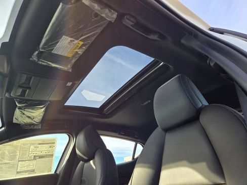 New 2026 MAZDA MAZDA3 2.5 S Hatchback w/ Premium Pkg image 18