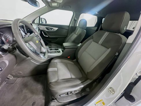 Used 2025 Chevrolet Blazer LT FWD image 13