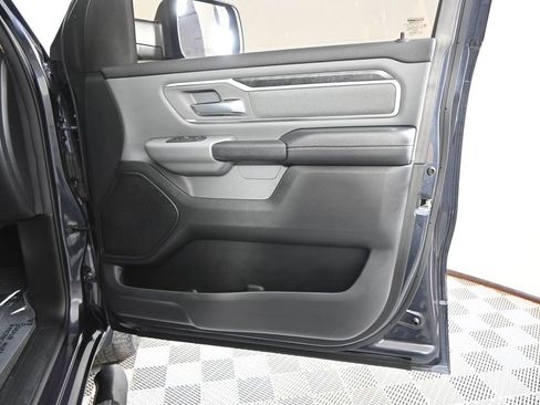 Used 2020 RAM 1500 Big Horn AWD/4WD image 13