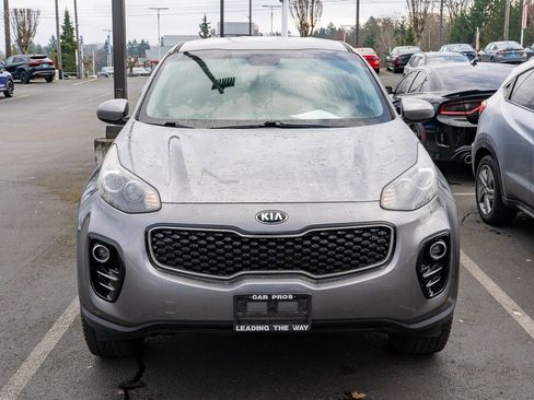 Used 2018 Kia Sportage LX image 2