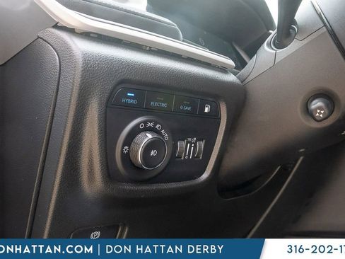 Used 2022 Jeep Grand Cherokee Limited 4xe w/ Luxury Tech Group II AWD/4WD image 16