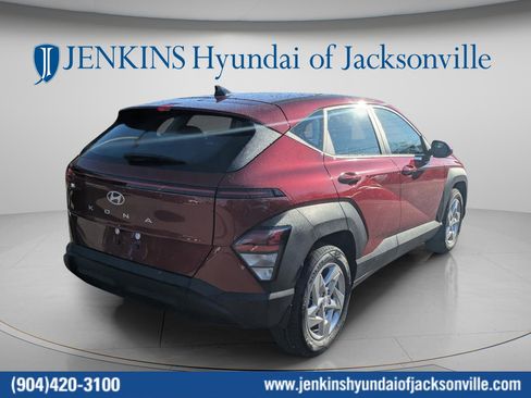 New 2026 Hyundai Kona SE FWD image 3