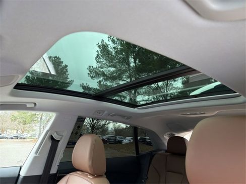 Used 2022 Audi Q8 Premium Plus image 22