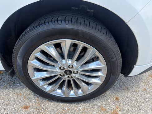 Used 2024 Ford Edge Titanium w/ Titanium Elite Package AWD/4WD image 19