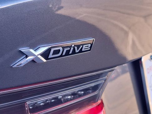 Used 2020 BMW 330i xDrive Sedan w/ Premium Package image 26