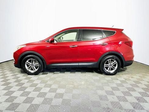 Used 2018 Hyundai Santa Fe Sport w/ Cargo Package FWD image 5