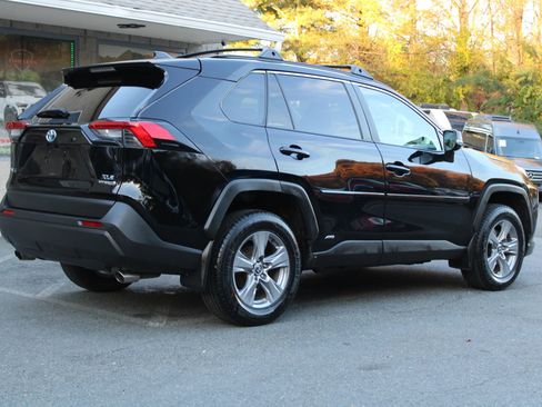 Used 2023 Toyota RAV4 XLE image 6