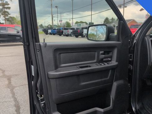 Used 2014 RAM 1500 Express AWD/4WD image 5