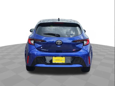 Used 2025 Toyota Corolla SE w/ SE Package image 6