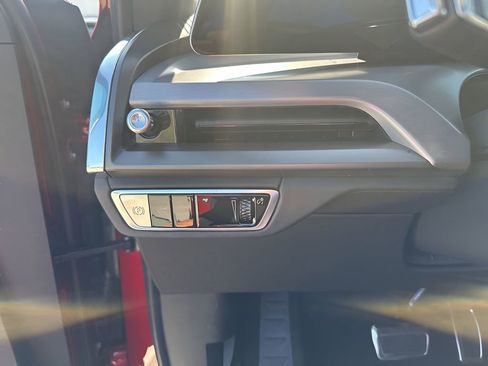 New 2026 Cadillac Vistiq Luxury image 34