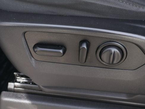 Used 2020 Chevrolet Silverado 1500 LT Trail Boss image 20