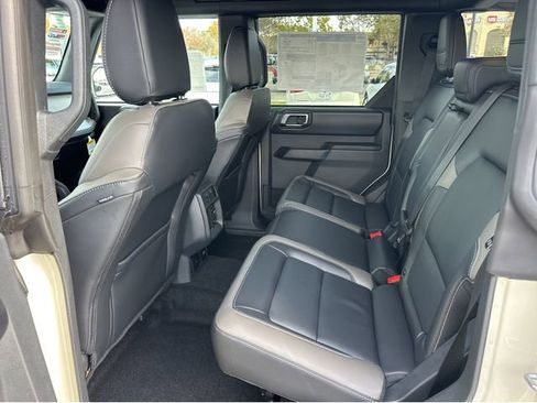 New 2025 Ford Bronco Outer Banks w/ Sasquatch Package image 14