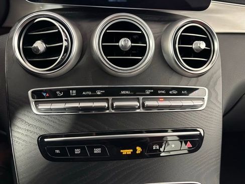 Used 2021 Mercedes-Benz GLC 300 4MATIC Coupe image 19