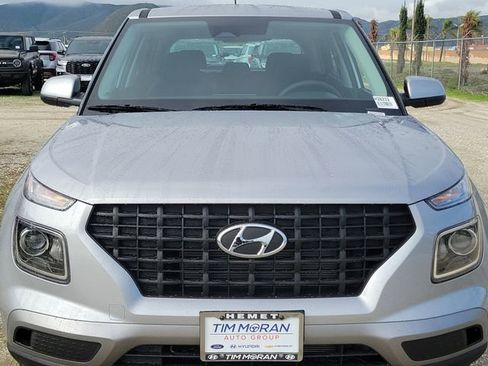 New 2026 Hyundai Venue SE image 21