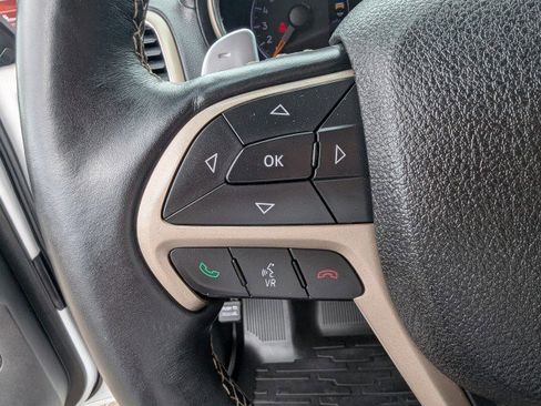 Used 2016 Jeep Grand Cherokee Overland AWD/4WD image 14