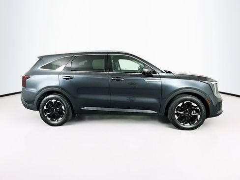 Used 2024 Kia Sorento S FWD image 10