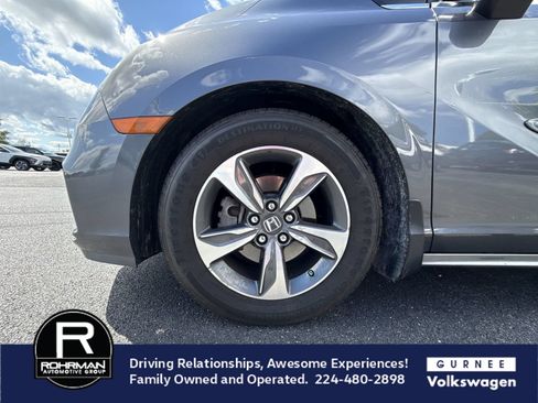 Used 2018 Honda Odyssey Touring image 11