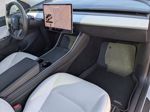 Used 2020 Tesla Model Y Performance image 23