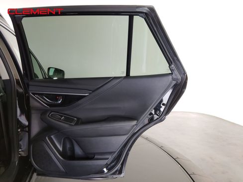 Used 2022 Subaru Outback Limited image 37
