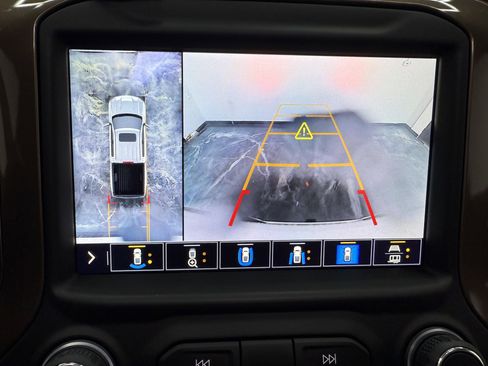 Used 2022 Chevrolet Silverado 1500 High Country image 24