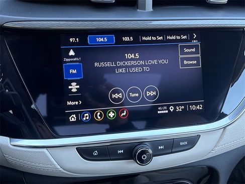 Used 2023 Buick Encore GX Essence w/ Experience Buick Package image 18