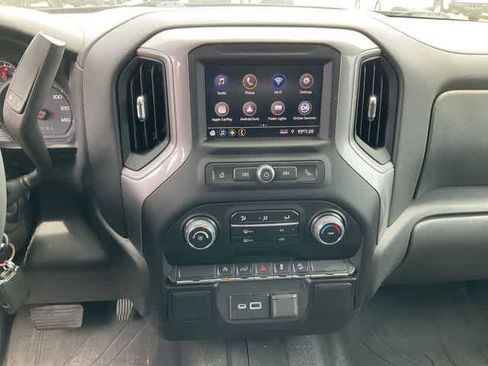 Used 2022 Chevrolet Silverado 1500 Custom Trail Boss AWD/4WD image 21