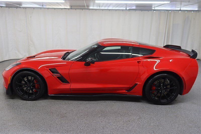 Used 2019 Chevrolet Corvette Grand Sport RWD image 4